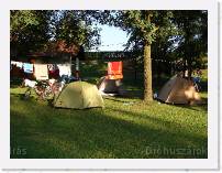 199 * Au: egy kis t mellett elterl camping * 2816 x 2112 * (2.67MB)